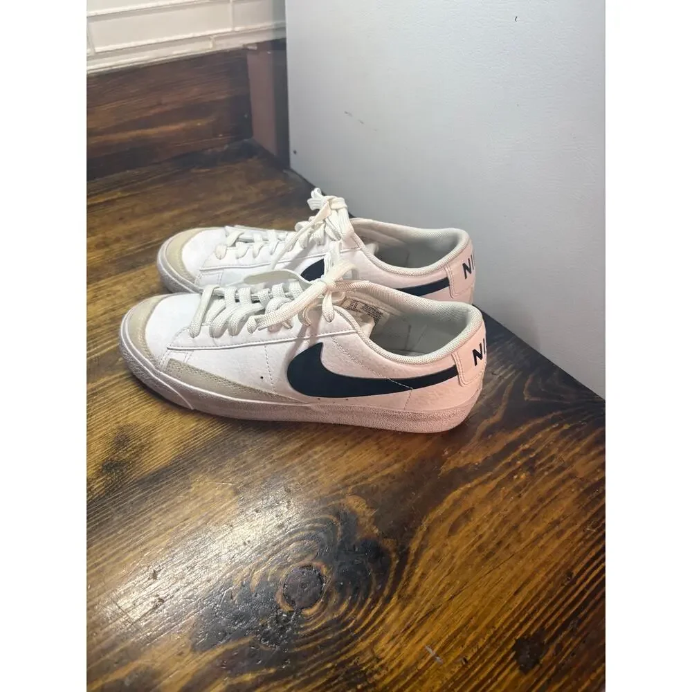 Nike White Blazer Sneakers Size 7Y